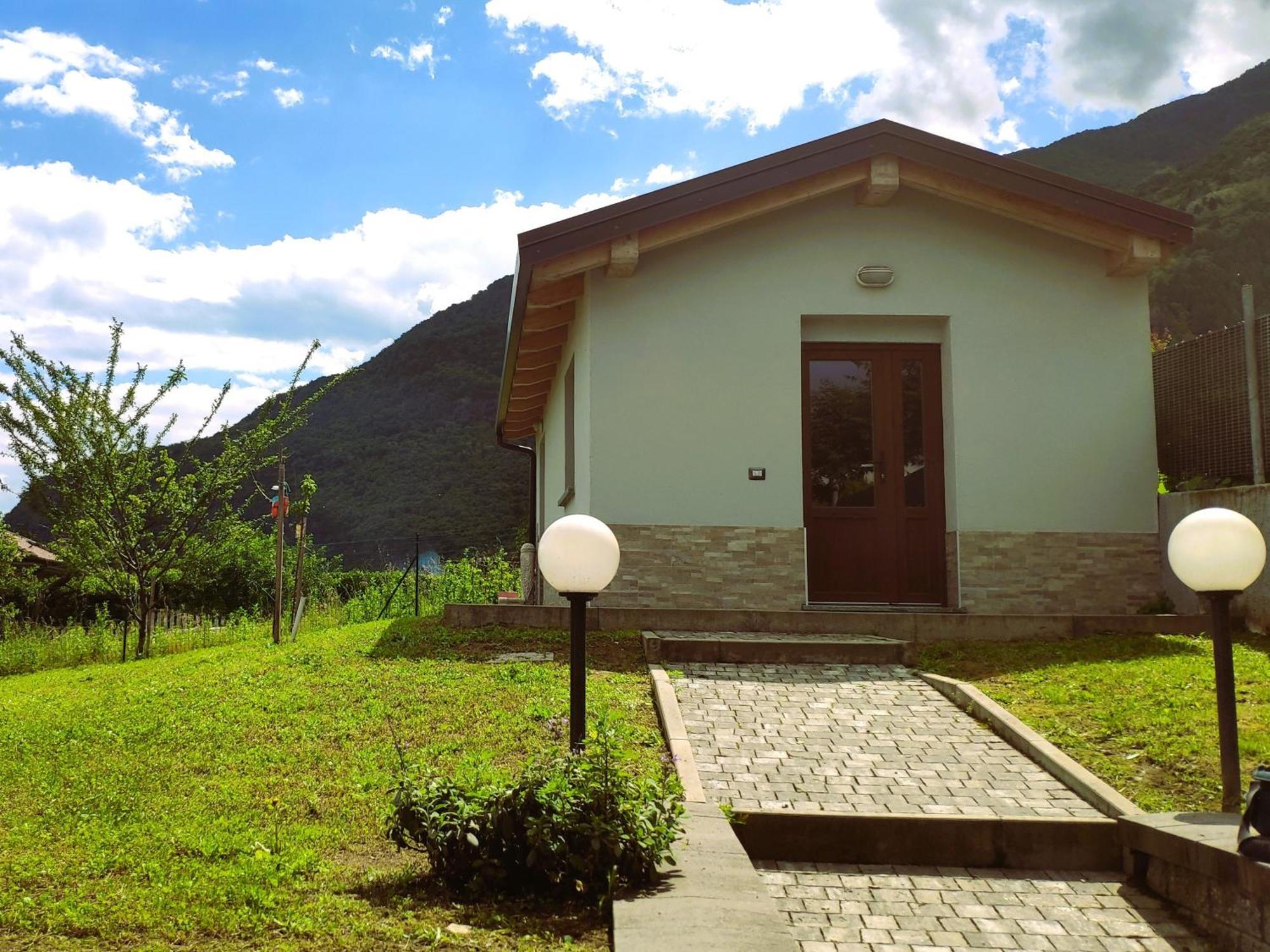 Chiaro House Apartment Colico Exterior photo